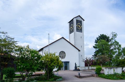 Katholische Kirche "St. Klara" in  Birkenfeld